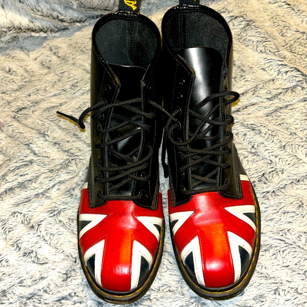 Doc Martin British flag boots BLACK Rare GOTH